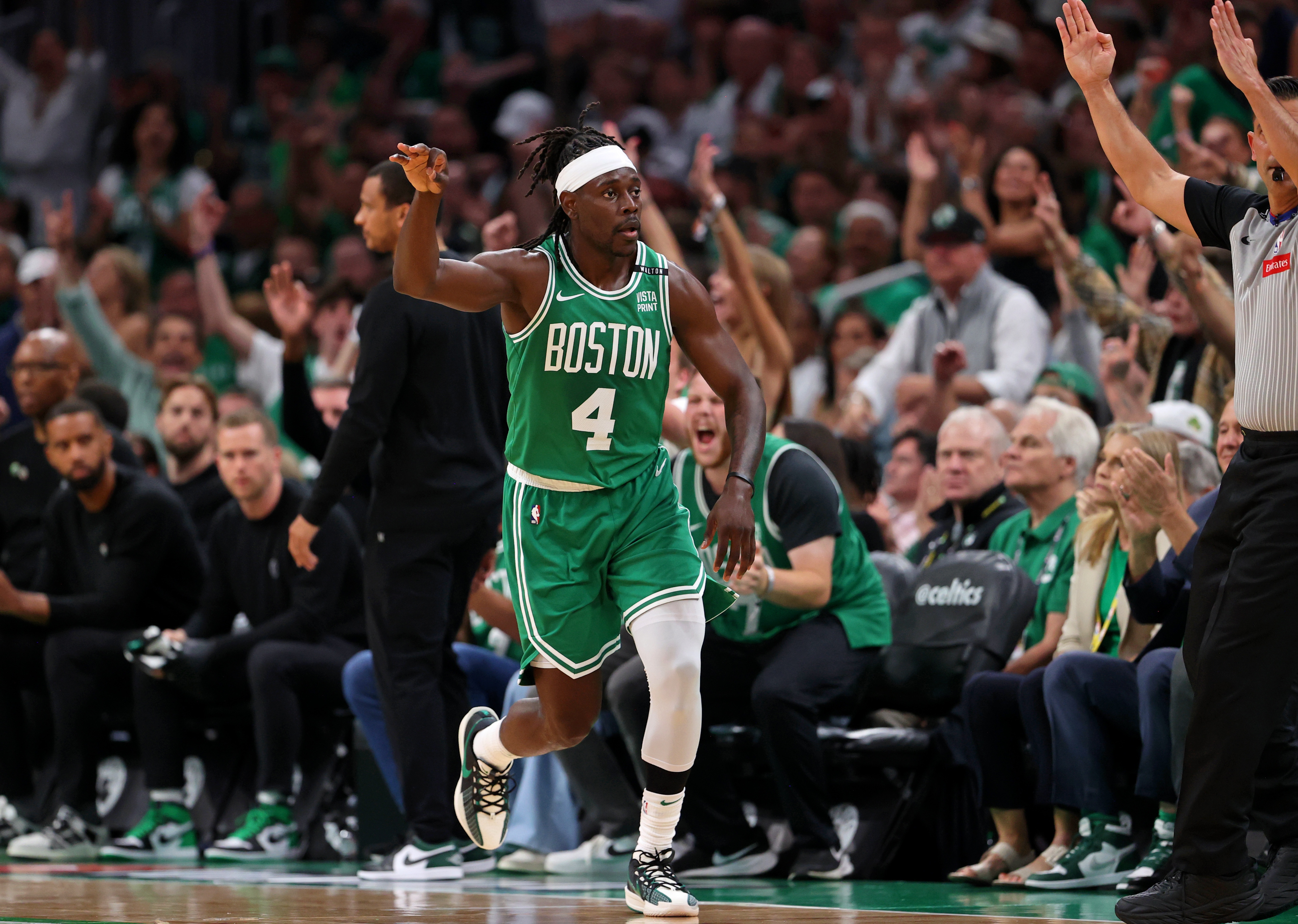 福將！雄鹿上次刷新NBA三分紀錄時(shí)霍勒迪也在陣中 個(gè)人命中6個(gè)